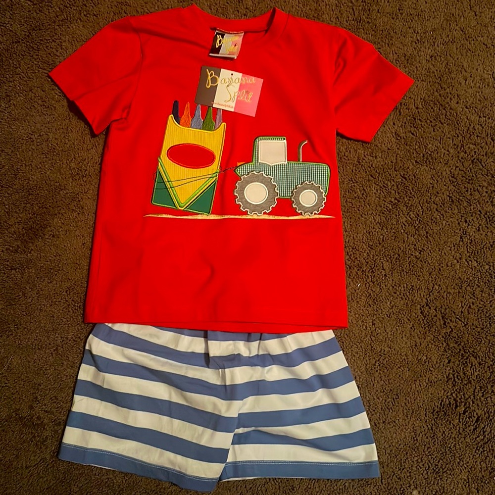 Banana Split Size 5 tractor with crayons set NWT Smoke-free home